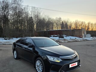 2015 Toyota Camry VII (XV50) Рестайлинг, чёрный, 2100000 рублей, вид 1