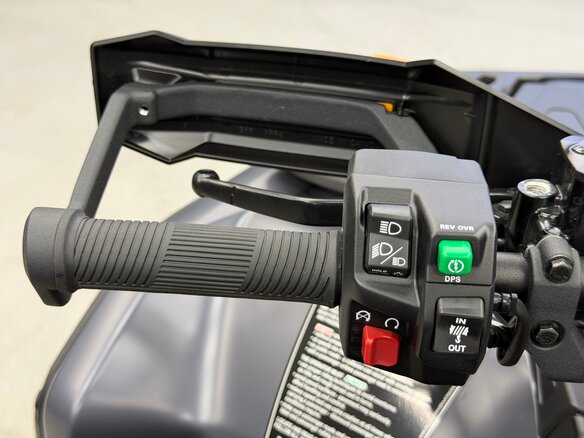 2025 BRP Can-Am Outlander Max XT-P 1000R, чёрный, 2295000 рублей - вид 10
