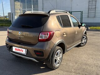 2018 Renault Sandero Stepway II Рестайлинг, коричневый, 885000 рублей, вид 3