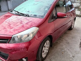 2012 Toyota Yaris III, красный, 1130000 рублей, вид 1