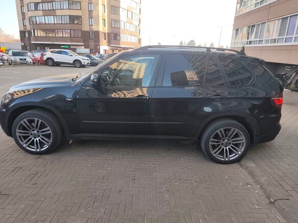 2010 BMW X5 30d II (E70) Рестайлинг, чёрный, 1230000 рублей - вид 1