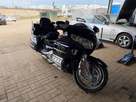 2009 Honda GL 1800 Gold Wing, синий, 1050000 рублей, вид 2