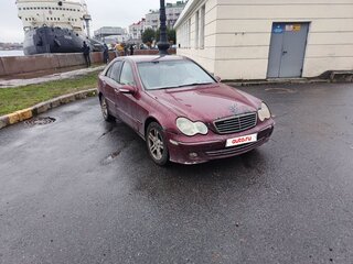 2005 Mercedes-Benz C-Класс 240 II (W203) Рестайлинг, красный, 509000 рублей, вид 1