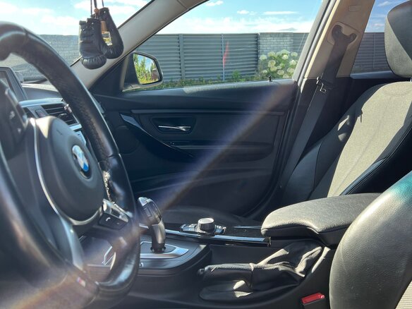2017 BMW 3 серии 320i VI (F3x) Рестайлинг, белый, 1800000 рублей - вид 9