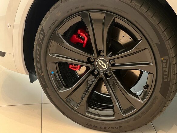 2026 Aito M7 53.4 kWh II, белый, 9390000 рублей - вид 16