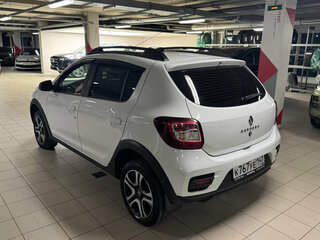 2019 Renault Sandero Stepway II Рестайлинг, белый, 1050000 рублей, вид 4