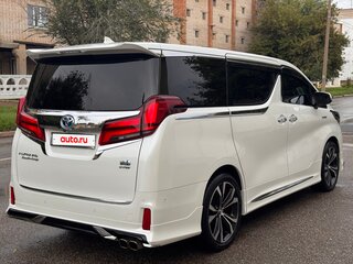 2020 Toyota Alphard III Рестайлинг, белый, 6350000 рублей, вид 4