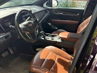 2020 Cadillac XT5 I Рестайлинг, красный, 3000000 рублей, вид 5