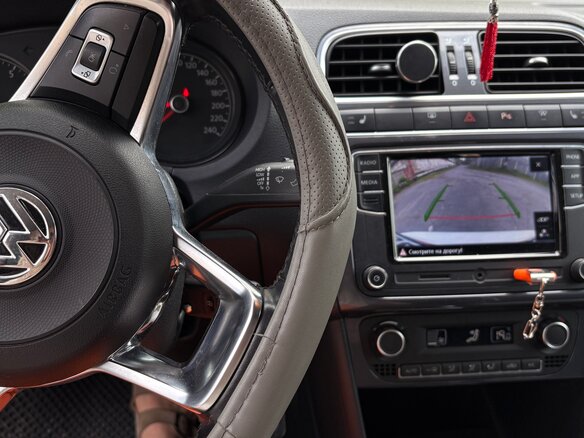 2020 Volkswagen Polo V Рестайлинг, белый, 1350000 рублей - вид 7