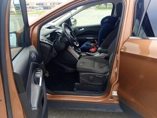 2016 Ford Kuga II Рестайлинг, коричневый, 1200000 рублей, вид 3
