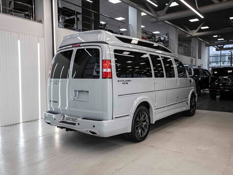 2024 Chevrolet Express II, серый, 16299999 рублей, вид 2