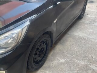 2011 Hyundai Solaris I, чёрный, 340000 рублей, вид 2