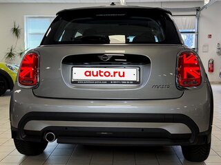 2022 Mini Hatch Cooper D III (F55/F56) Рестайлинг 2, серебристый, 2690000 рублей, вид 3