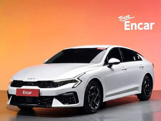 2025 Kia K5 III Рестайлинг, белый, 3250000 рублей, вид 1
