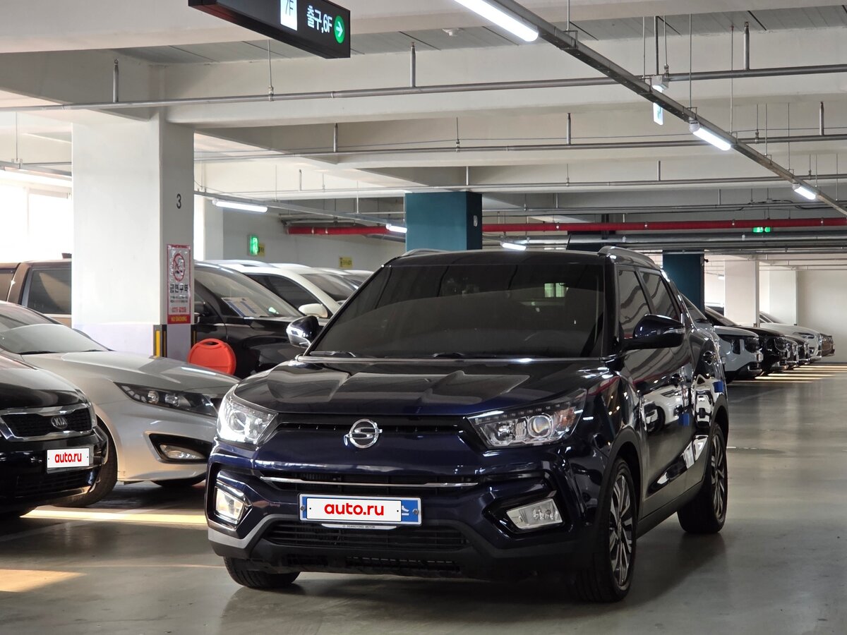 Открыть фотографии: KGM Tivoli