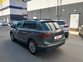 2021 Volkswagen Tiguan II Рестайлинг, серый, 2800000 рублей, вид 5