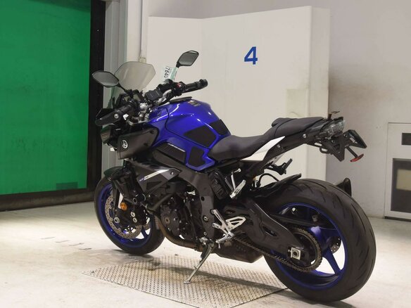 2017 Yamaha MT-10, синий, 1329000 рублей - вид 5