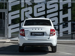 2023 Lada (ВАЗ) Granta I Рестайлинг, белый, 782500 рублей, вид 4