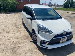 2016 Toyota Sienta II, белый, 1330000 рублей, вид 3