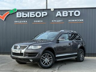 2010 Volkswagen Touareg I Рестайлинг, чёрный, 1590000 рублей, вид 1