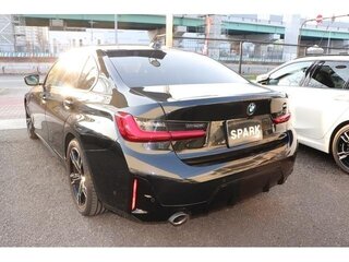 2023 BMW 3 серии 318i VII (G2x) Рестайлинг, чёрный, 2950055 рублей, вид 4