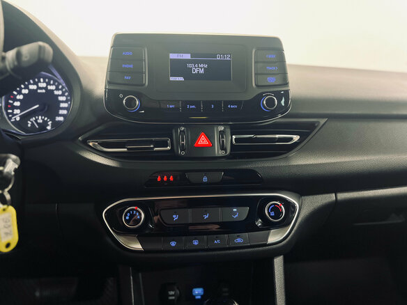 2023 Hyundai i30 III Рестайлинг 2, белый, 1670000 рублей - вид 17