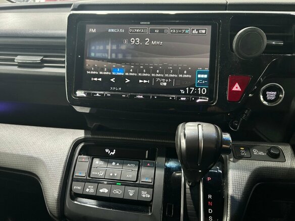 2015 Honda Stepwgn V, белый, 1649000 рублей - вид 14
