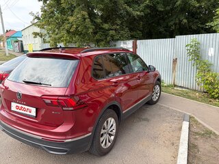 2021 Volkswagen Tiguan II Рестайлинг, красный, 2999999 рублей, вид 3
