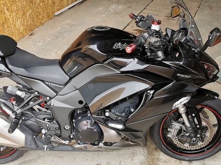 2018 Kawasaki Z 1000SX, чёрный, 950000 рублей, вид 2