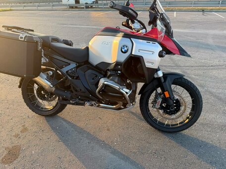 2025 BMW R 1300 GS Adventure, красный, 2850000 рублей, вид 3
