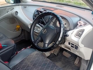2000 Nissan Tino, белый, 320000 рублей, вид 5