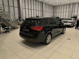 2013 Kia Ceed II, чёрный, 680000 рублей, вид 5