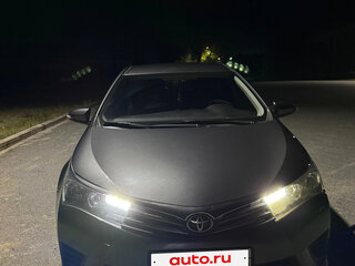 2013 Toyota Corolla XI (E160, E170, E180), серый, 1400000 рублей, вид 3