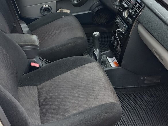 2011 Lada (ВАЗ) Priora I, белый, 300000 рублей - вид 8