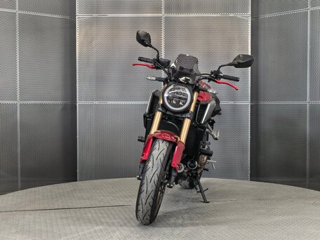 2021 Honda CB 650R, красный, 977000 рублей, вид 3