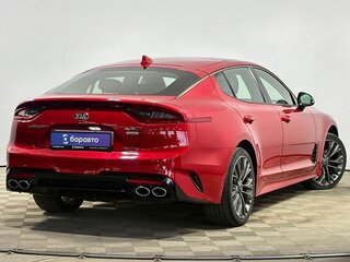 2018 Kia Stinger I, красный, 2820000 рублей, вид 5