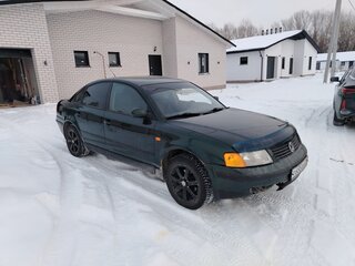 1999 Volkswagen Passat B5, зелёный, 340000 рублей, вид 3