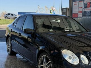 2003 Mercedes-Benz E-Класс 220 III (W211, S211), чёрный, 420000 рублей, вид 2