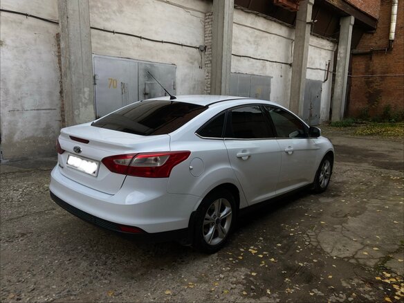 2013 Ford Focus III, белый, 799000 рублей - вид 6