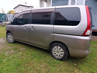 2006 Nissan Serena III (C25), бежевый, 590000 рублей, вид 3