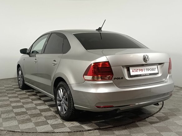 2020 Volkswagen Polo V Рестайлинг, серый, 1040000 рублей - вид 4
