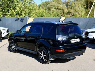 2009 Mitsubishi Outlander II Рестайлинг, чёрный, 950000 рублей, вид 3