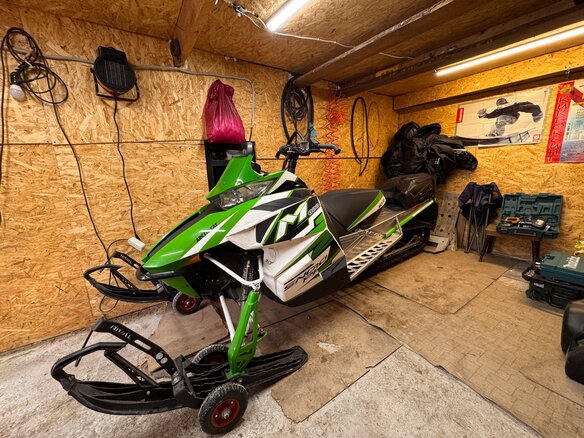 2013 Arctic Cat M-Series, зелёный, 800000 рублей - вид 1