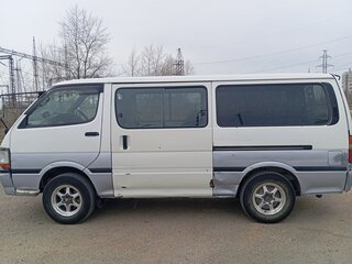 2003 Toyota HiAce H100, белый, 700000 рублей, вид 3