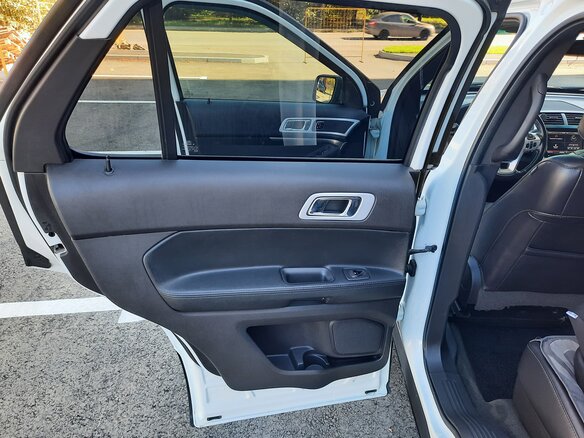 2013 Ford Explorer Sport V, белый, 1700000 рублей - вид 17