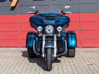 2019 Harley-Davidson Tri Glide, синий, 2742569 рублей, вид 2