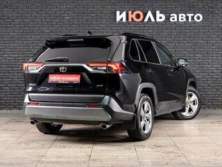 2020 Toyota RAV4 V (XA50), чёрный, 3440000 рублей, вид 4