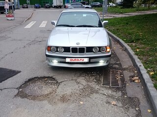 1992 BMW 5 серии 520i III (E34), серебристый, 350000 рублей, вид 2