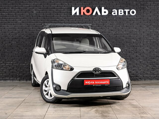 2017 Toyota Sienta II, белый, 1390000 рублей, вид 3