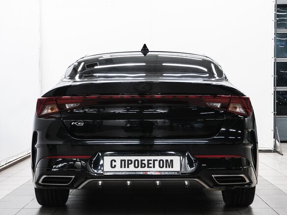 2021 Kia K5 III, чёрный, 2678000 рублей - вид 3